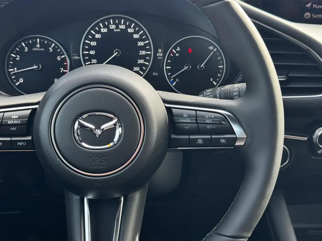 Mazda 3 снимка Mazda 3