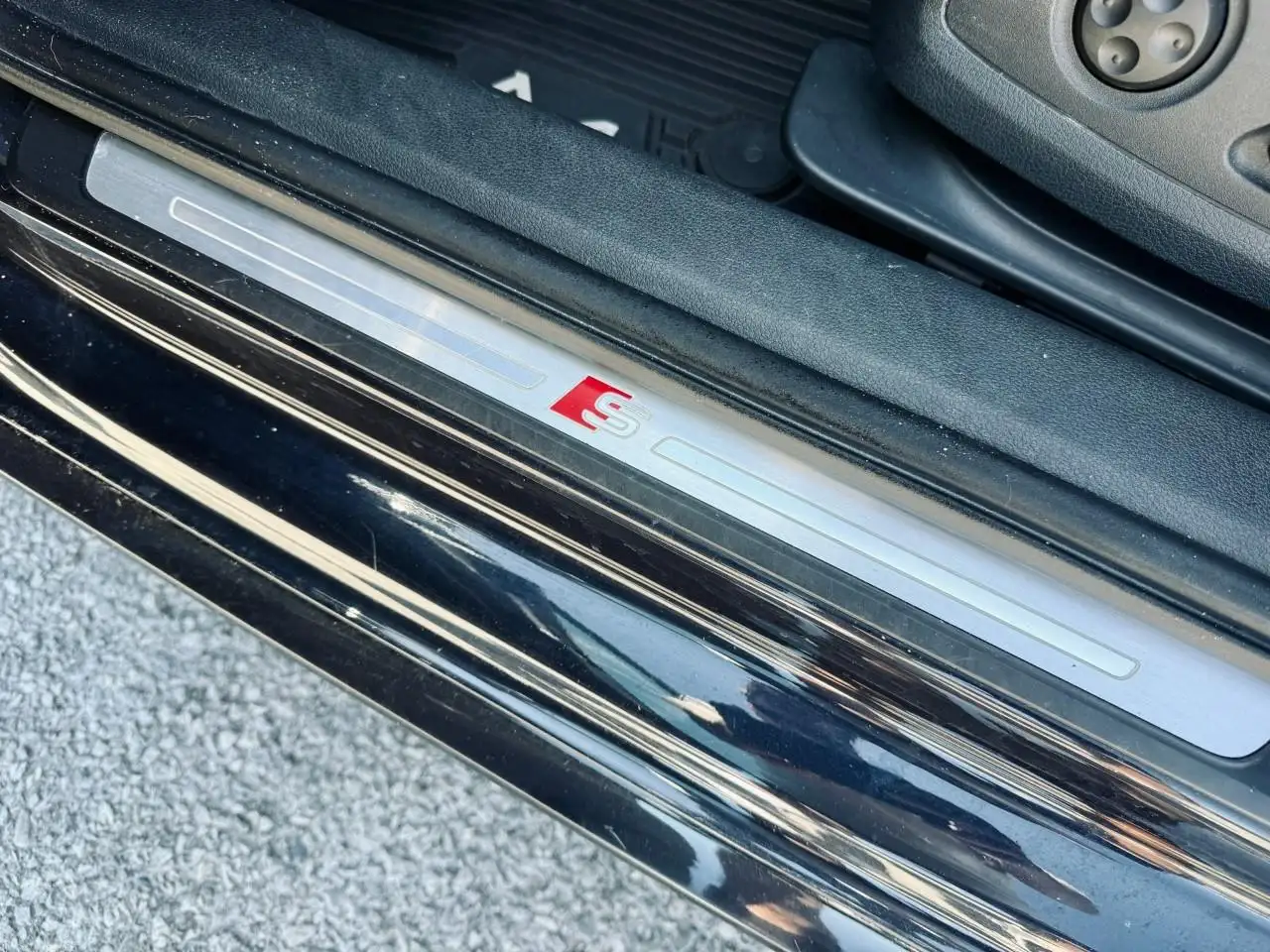 Audi A4 photo Audi A4