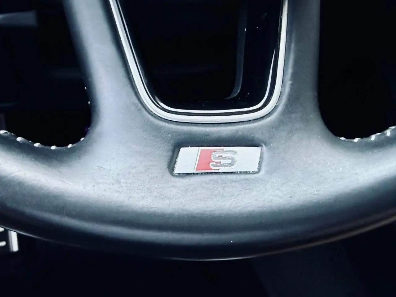 Audi A4 photo Audi A4
