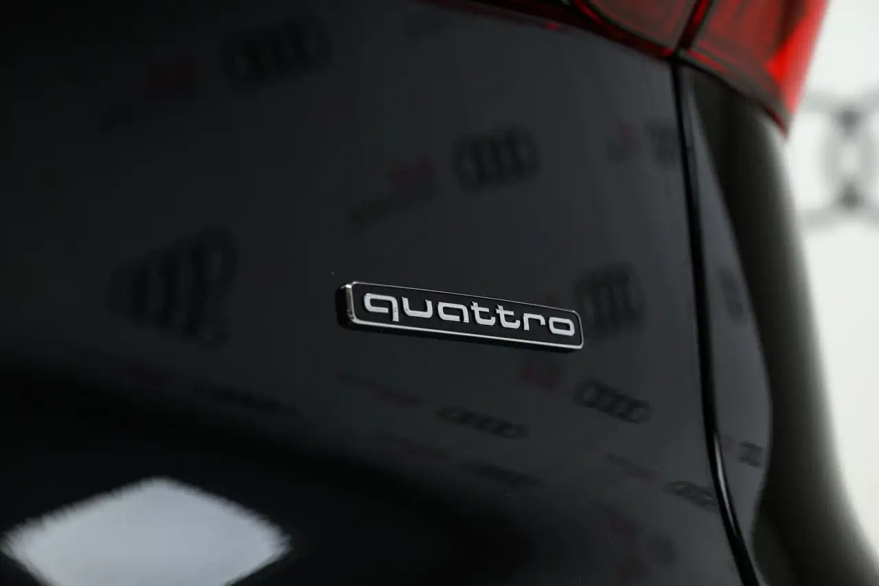 Audi Q5 photo Audi Q5