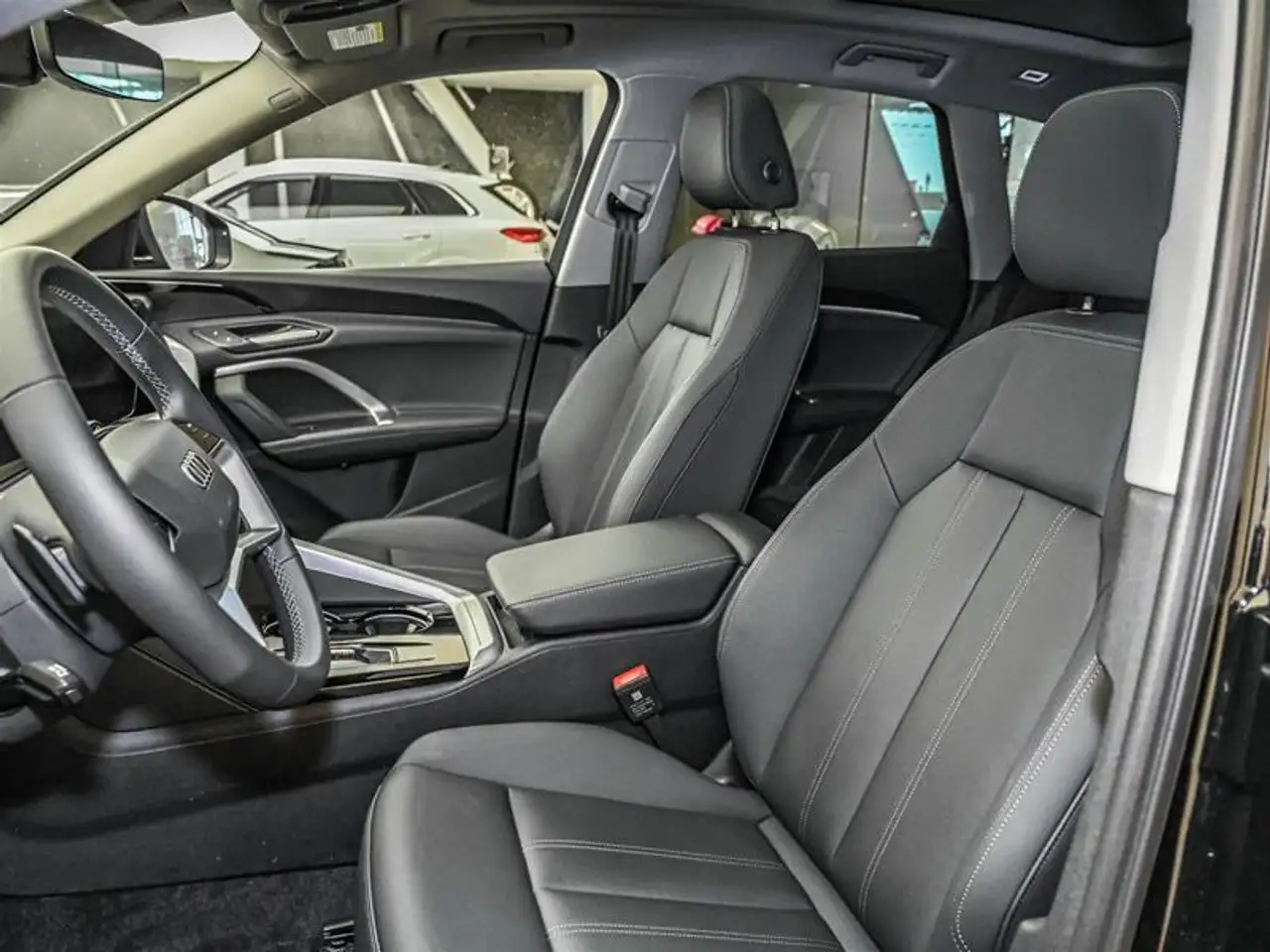 Audi Q5 photo Audi Q5