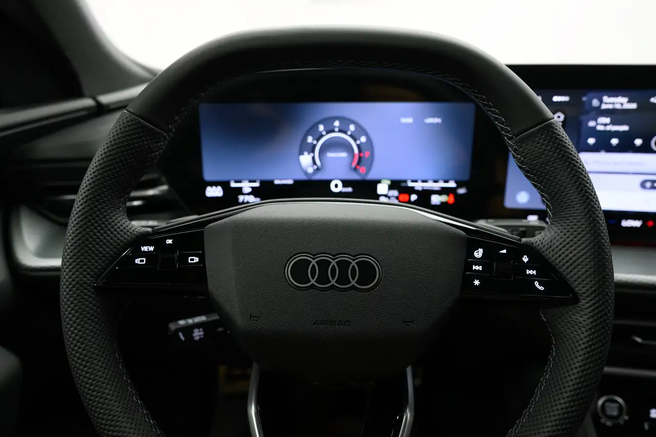 Audi Q5 photo Audi Q5