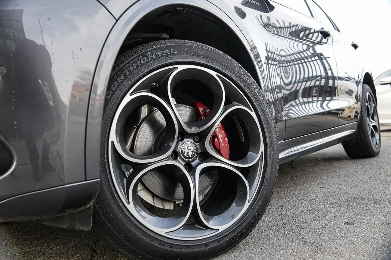 Alfa Romeo Stelvio fotografie Alfa Romeo Stelvio