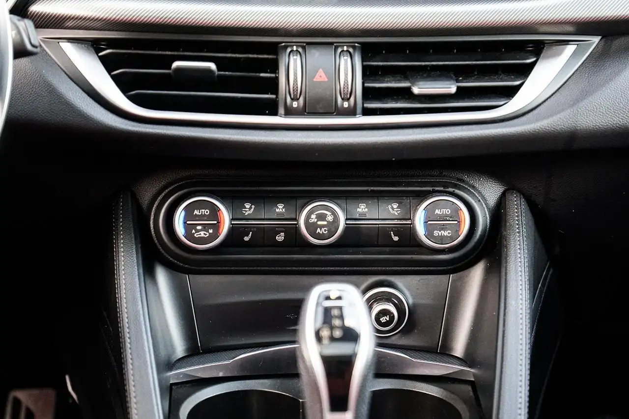Alfa Romeo Stelvio fotografie Alfa Romeo Stelvio