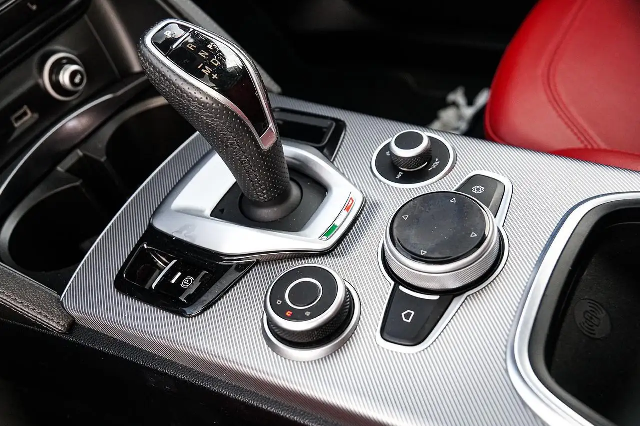 Alfa Romeo Stelvio fotografie Alfa Romeo Stelvio