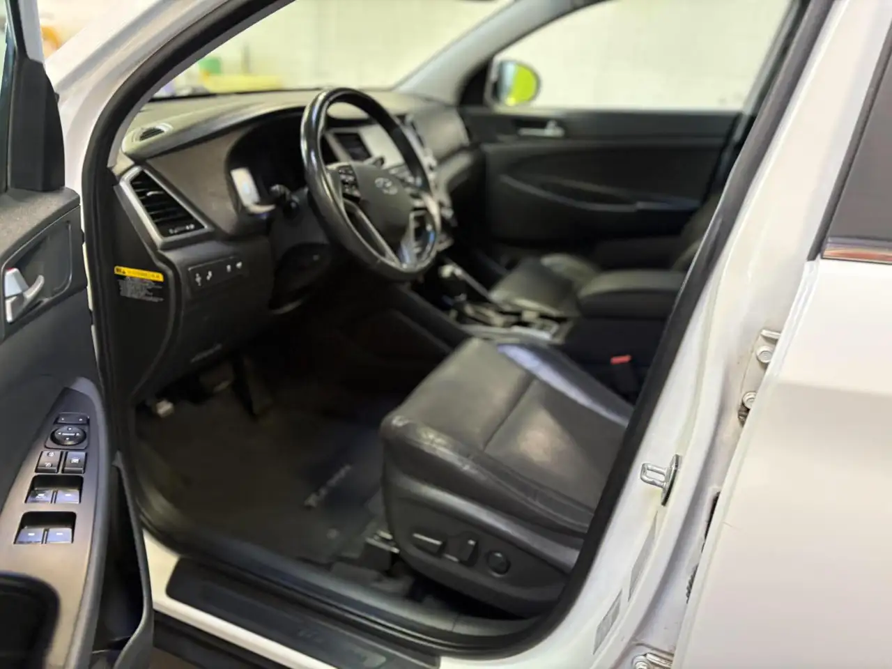 Hyundai TUCSON снимка Hyundai TUCSON