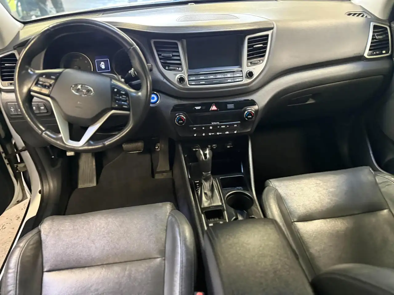 Hyundai TUCSON снимка Hyundai TUCSON