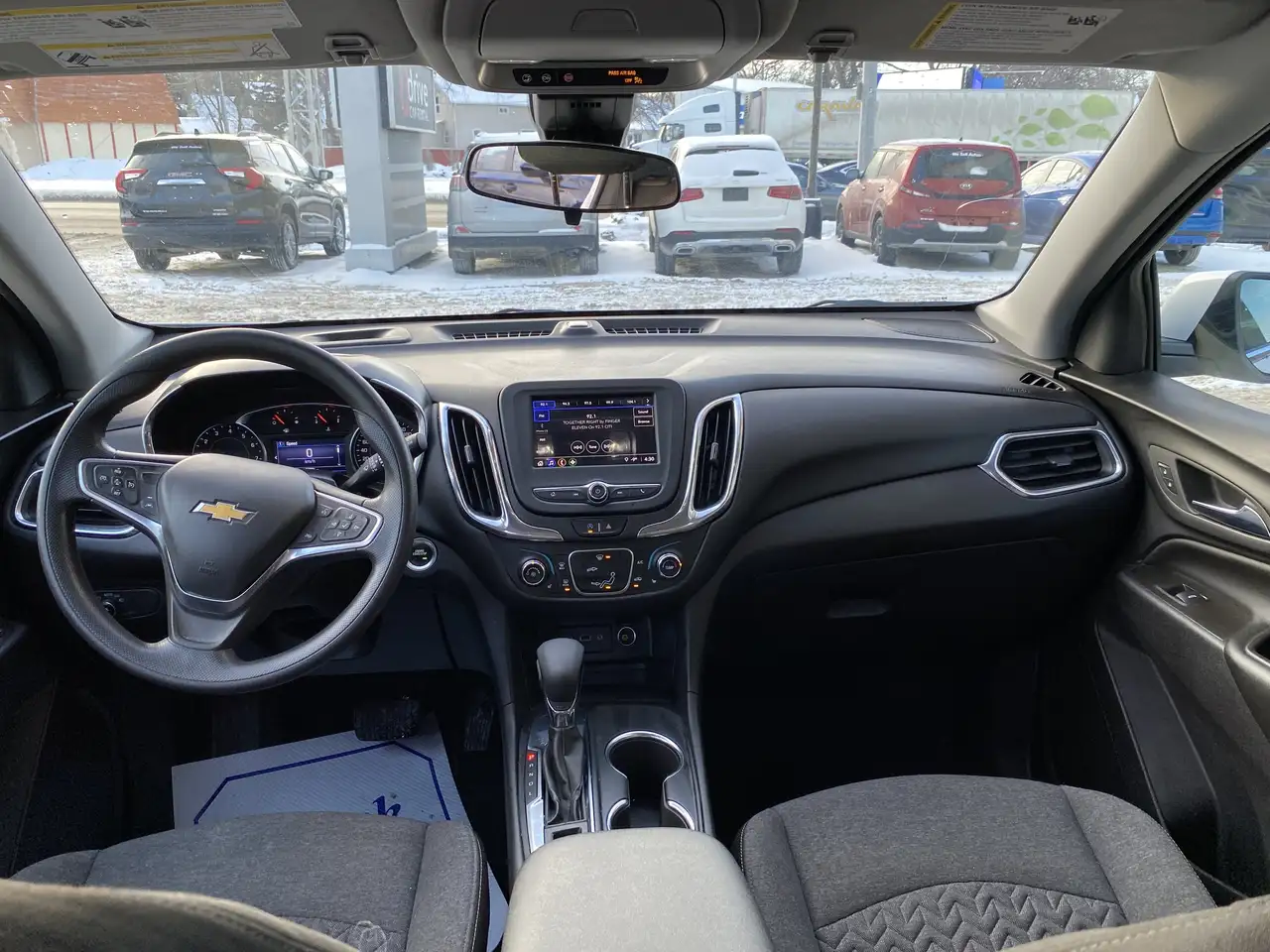 Chevrolet Equinox photo Chevrolet Equinox