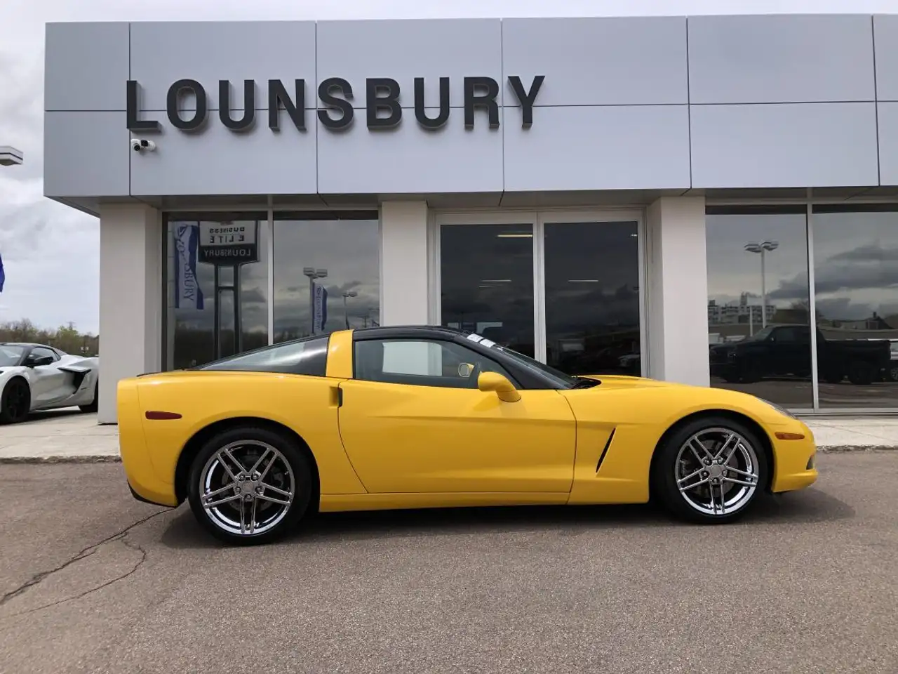 Chevrolet Corvette photo Chevrolet Corvette