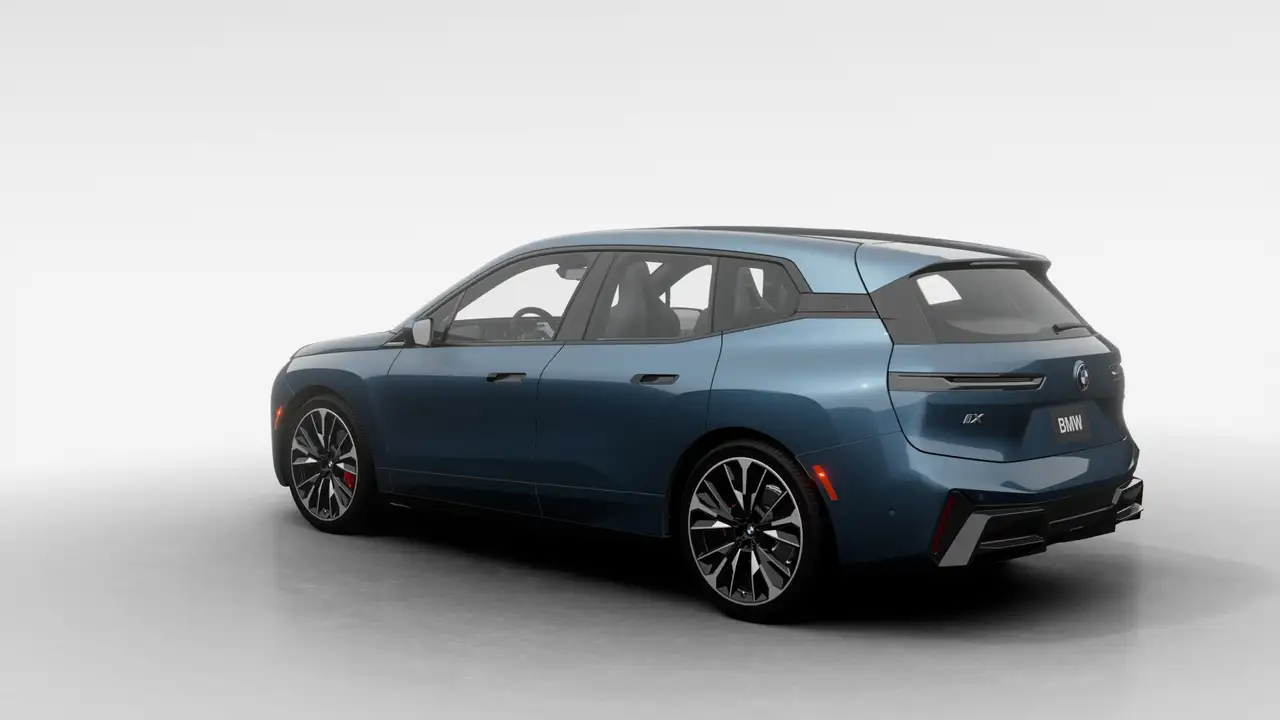 BMW iX снимка BMW iX