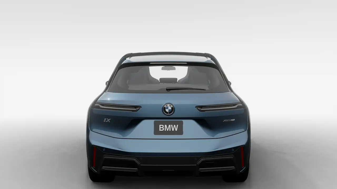 BMW iX снимка BMW iX