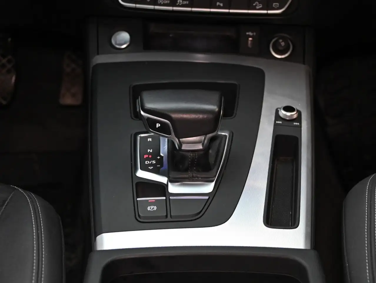 Audi Q5 photo Audi Q5