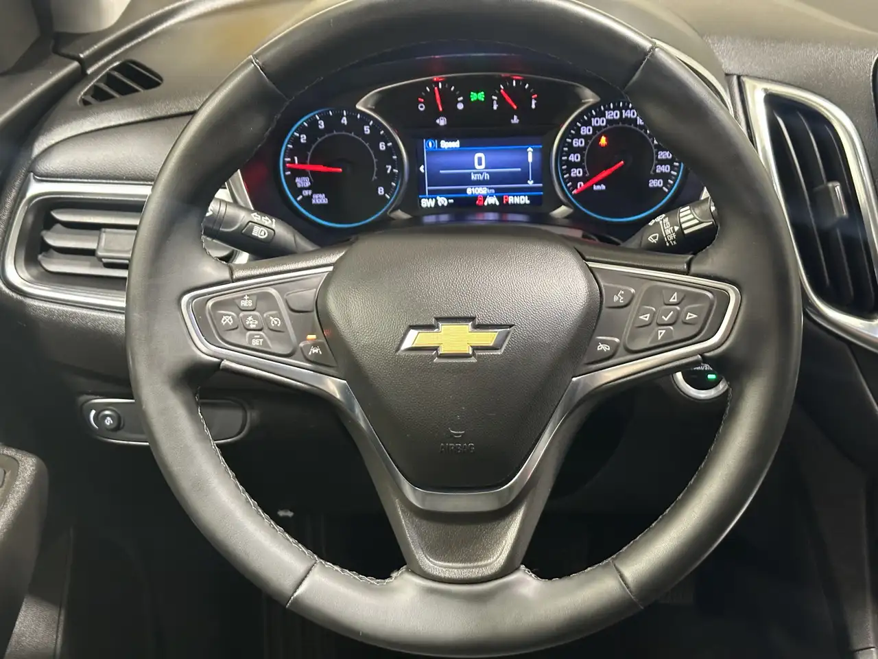 Chevrolet Equinox снимка Chevrolet Equinox