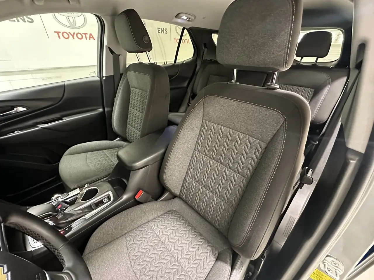 Chevrolet Equinox снимка Chevrolet Equinox