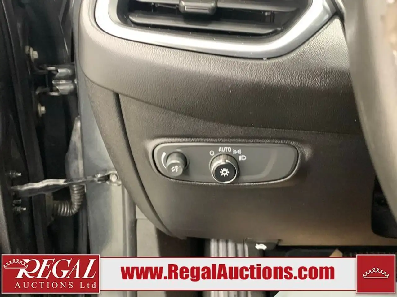Chevrolet Equinox photo Chevrolet Equinox