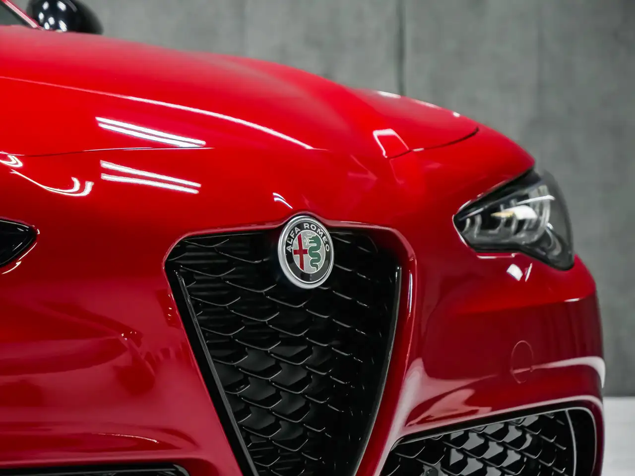 Alfa Romeo Giulia снимка Alfa Romeo Giulia
