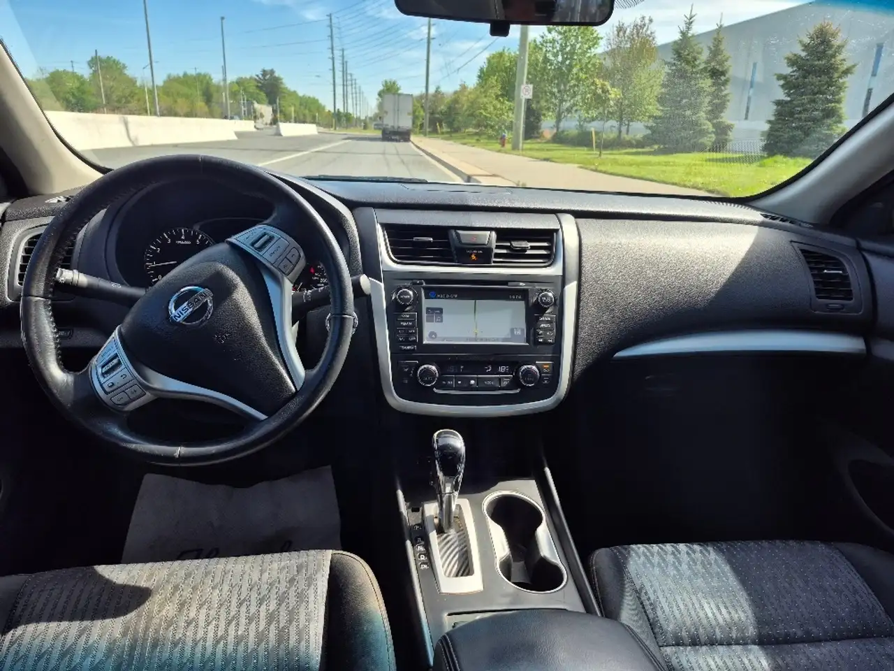 Nissan Altima fotografie Nissan Altima