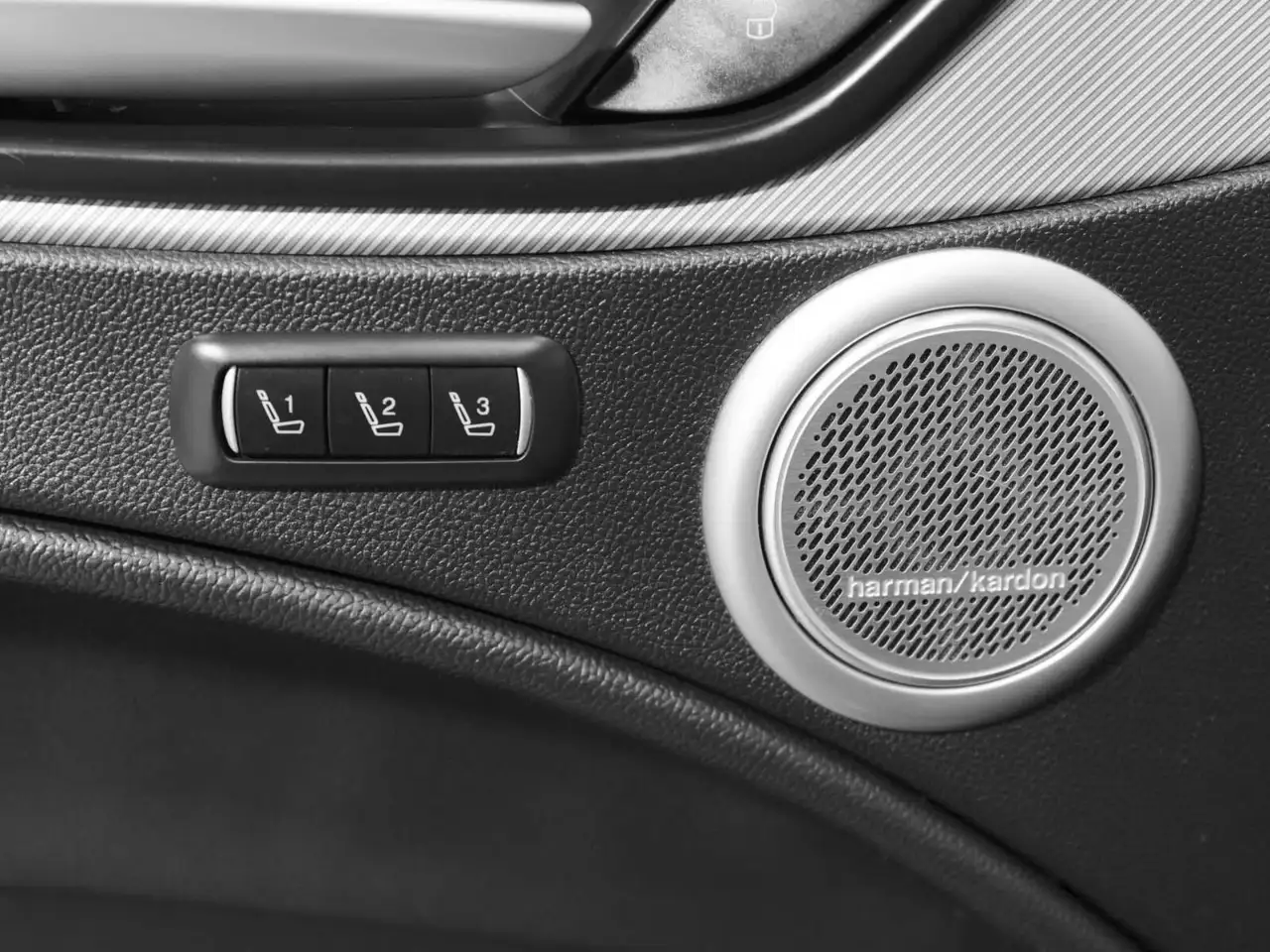 Alfa Romeo Stelvio fotografie Alfa Romeo Stelvio