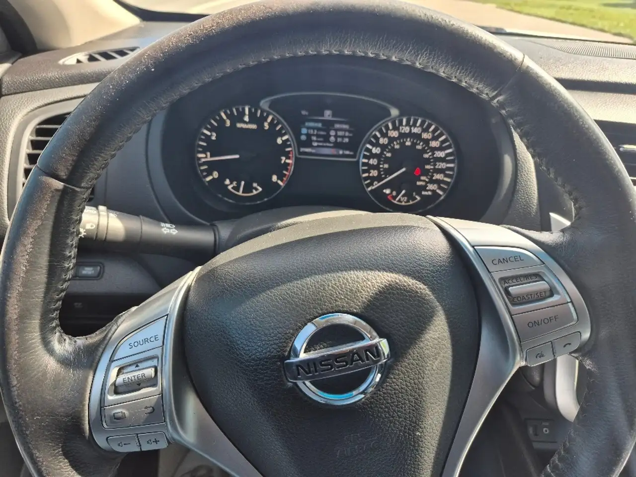 Nissan Altima fotografie Nissan Altima