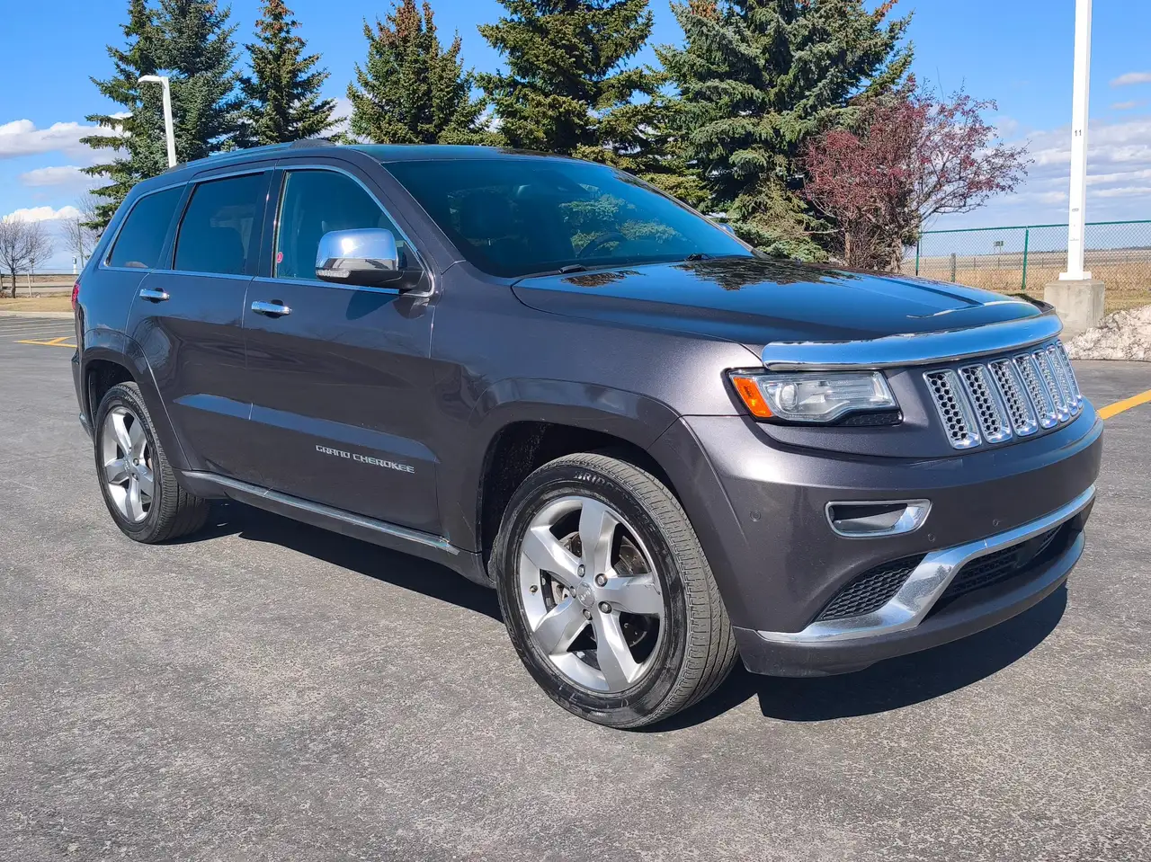Jeep Grand Cherokee снимка Jeep Grand Cherokee