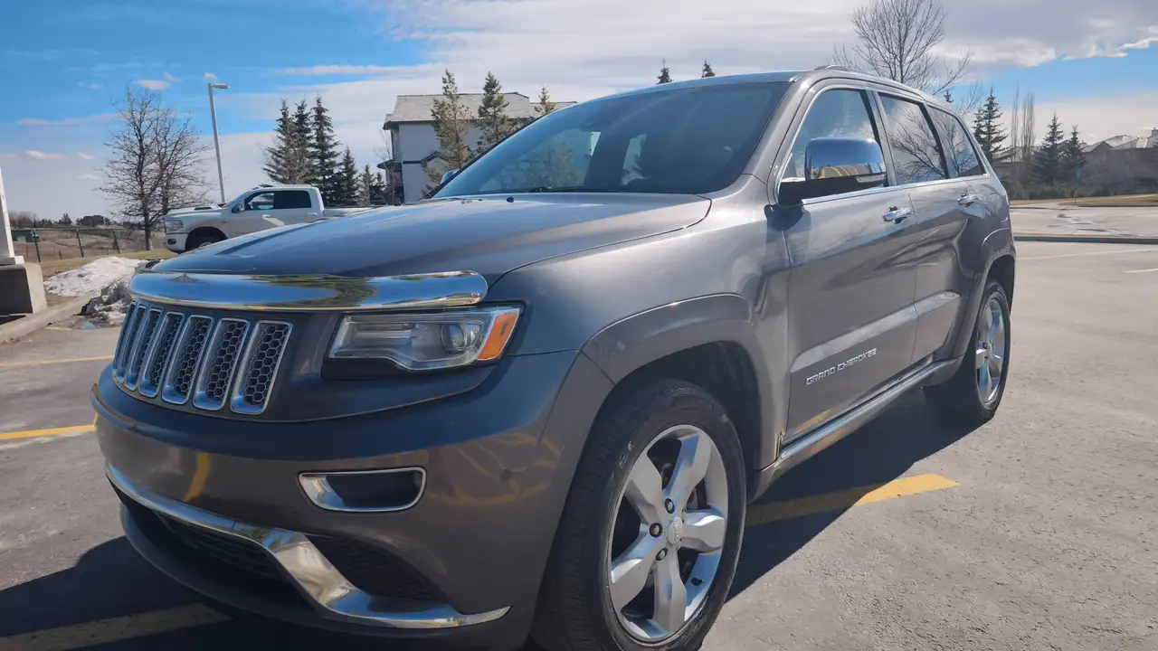 Jeep Grand Cherokee снимка Jeep Grand Cherokee