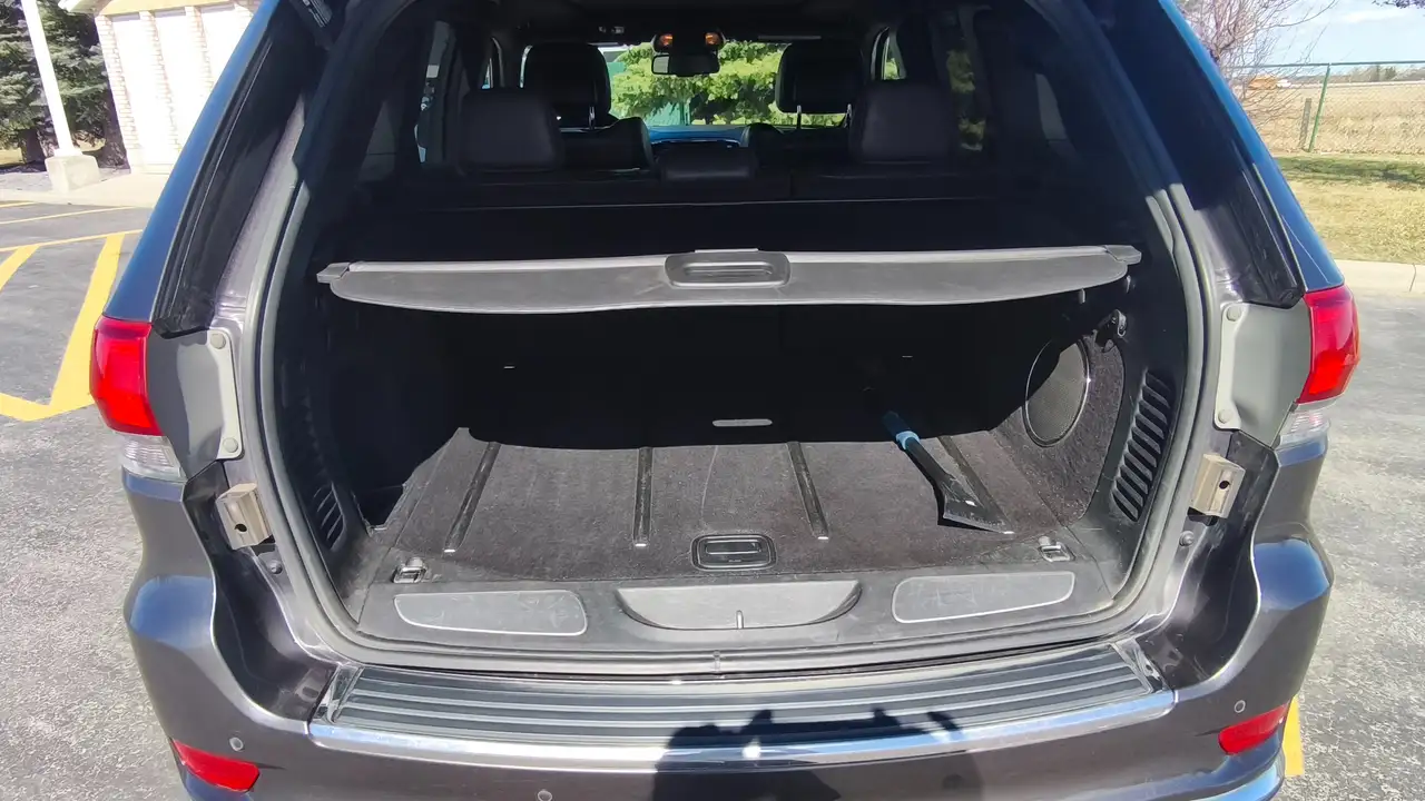 Jeep Grand Cherokee снимка Jeep Grand Cherokee