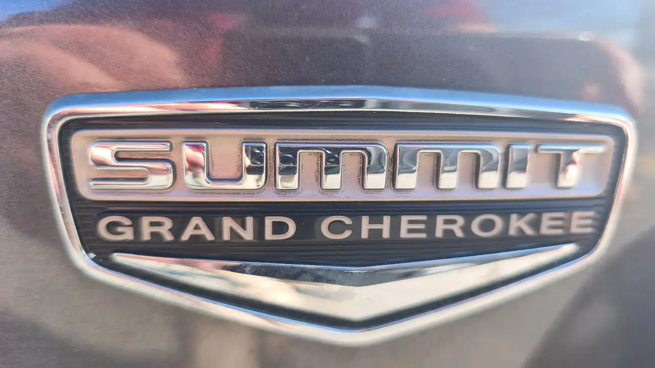Jeep Grand Cherokee снимка Jeep Grand Cherokee
