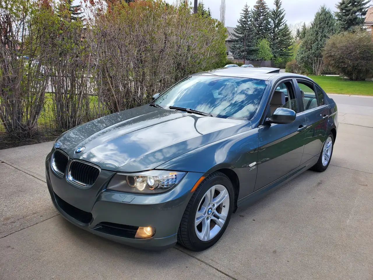 BMW 3 Series снимка BMW 3 Series