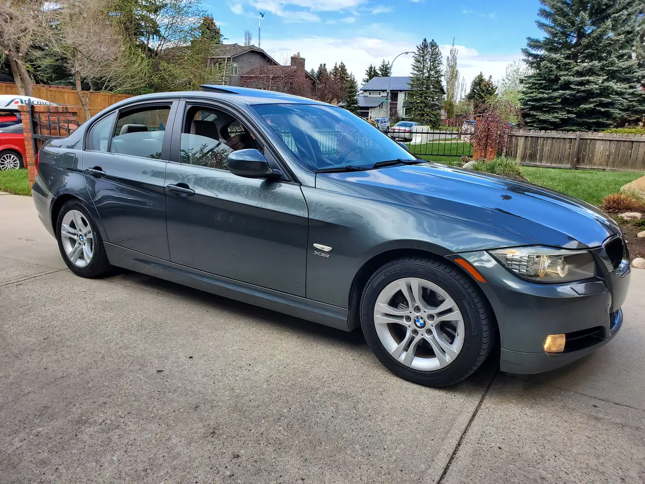 BMW 3 Series снимка BMW 3 Series