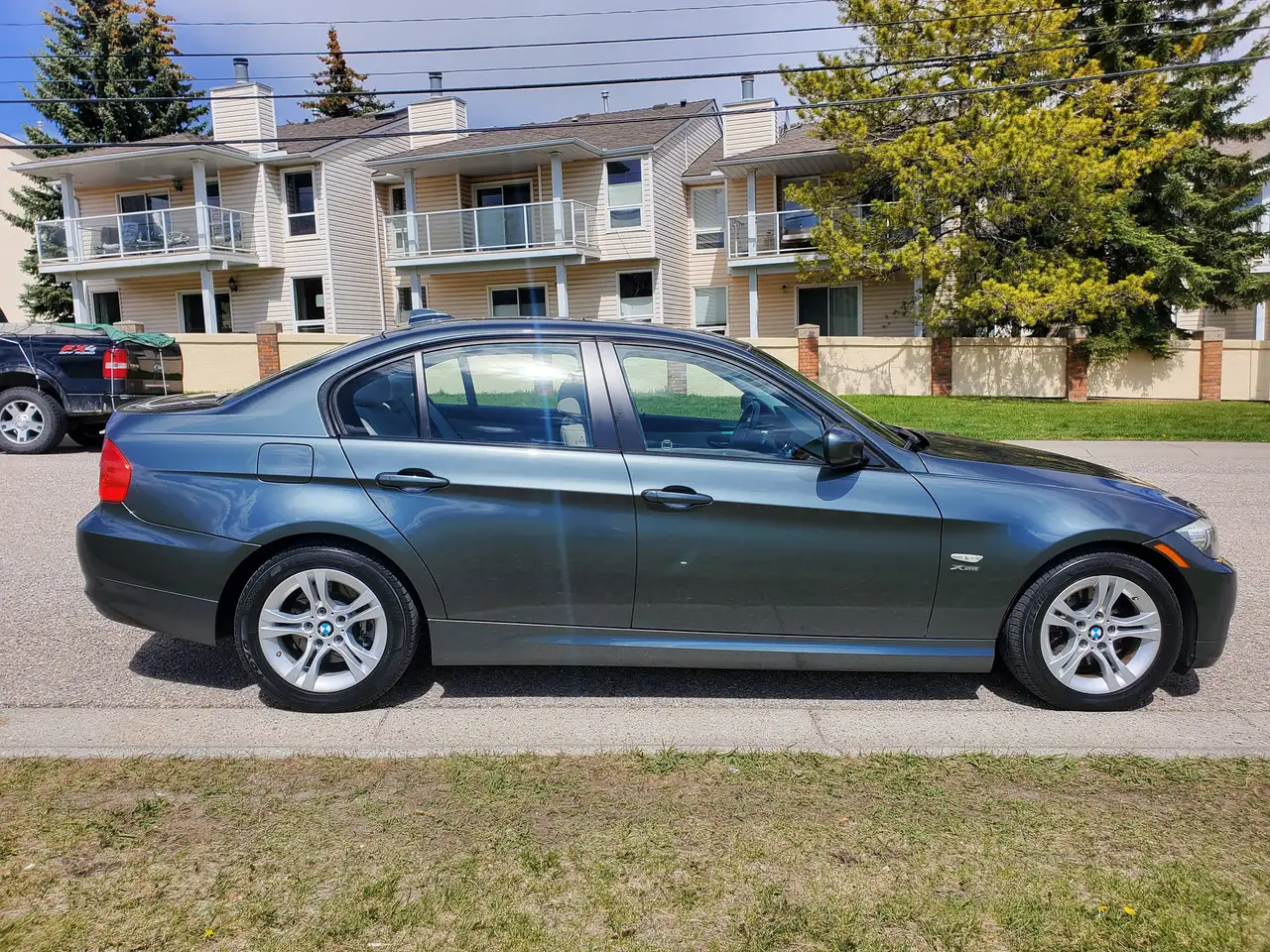 BMW 3 Series снимка BMW 3 Series