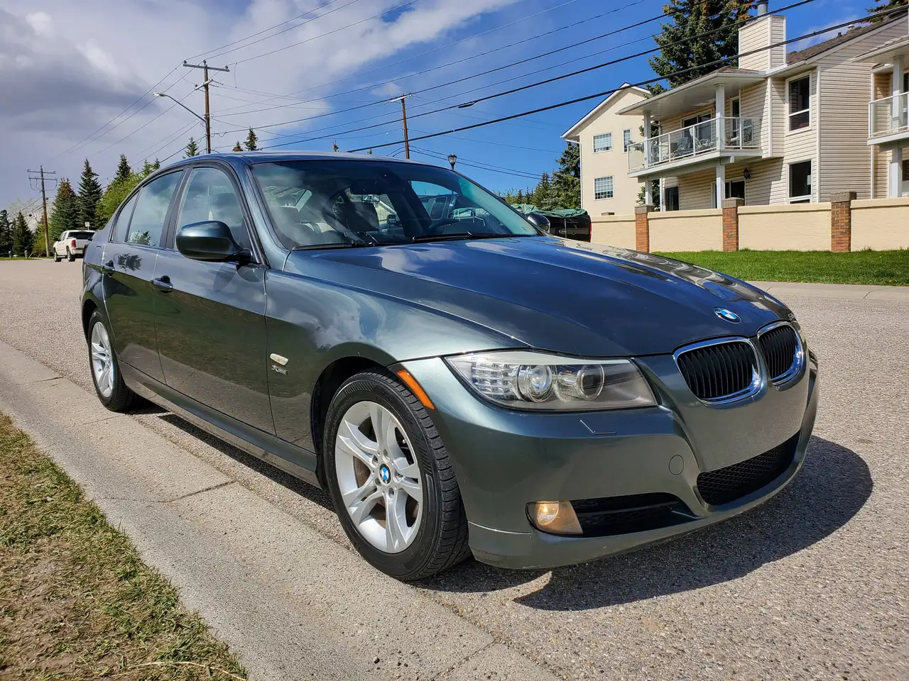 BMW 3 Series снимка BMW 3 Series