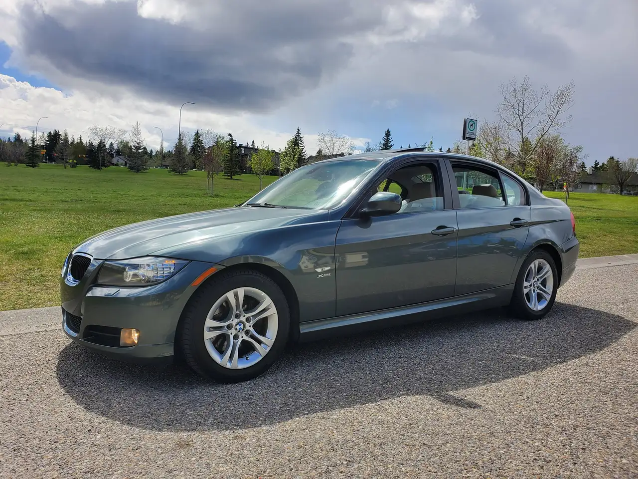 BMW 3 Series снимка BMW 3 Series