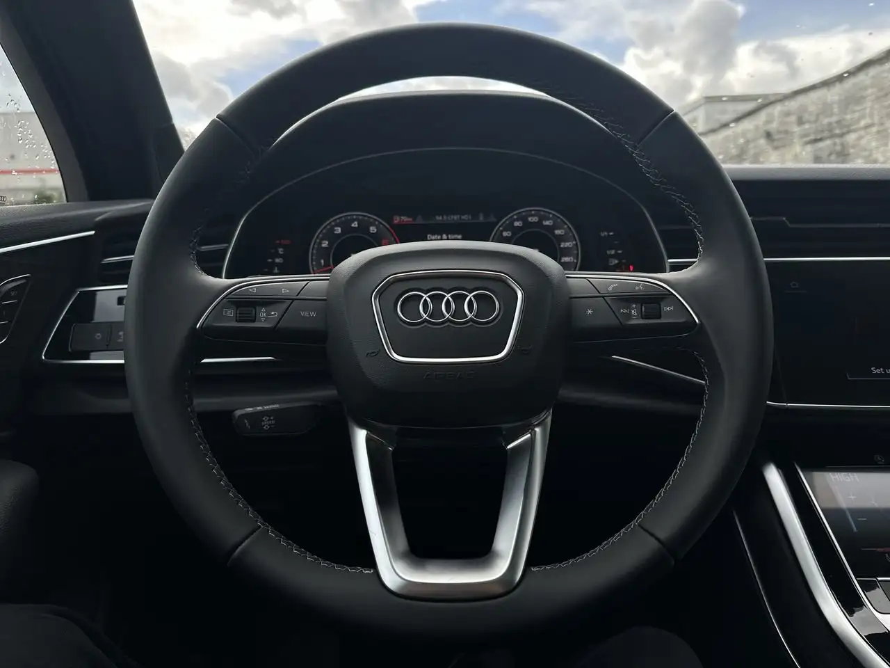 Audi Q7 снимка Audi Q7