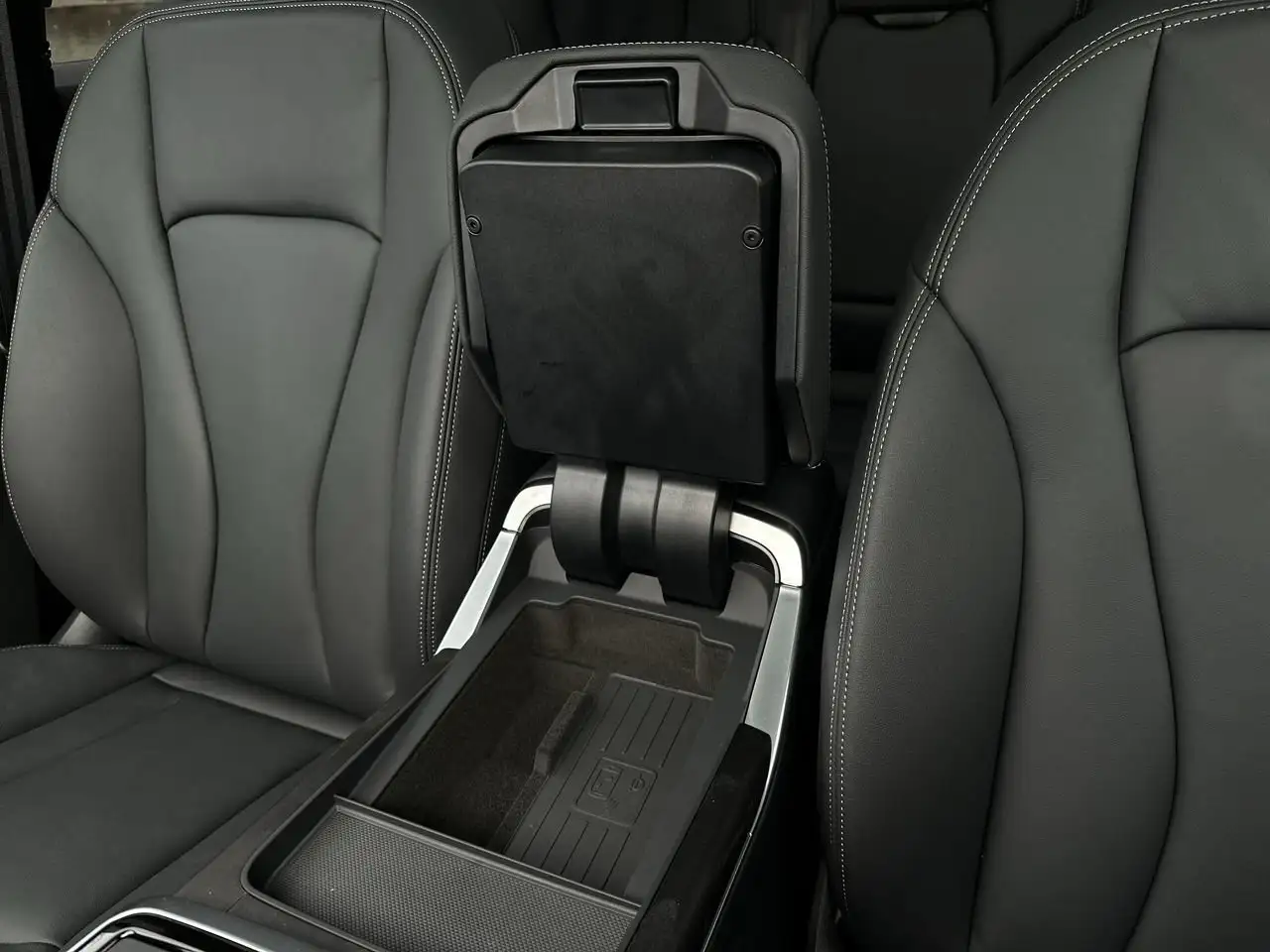 Audi Q7 снимка Audi Q7