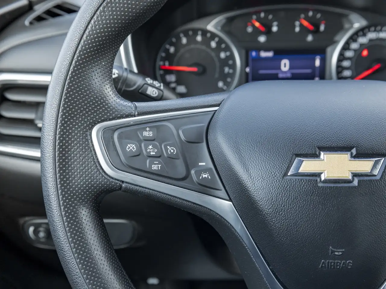 Chevrolet Equinox снимка Chevrolet Equinox