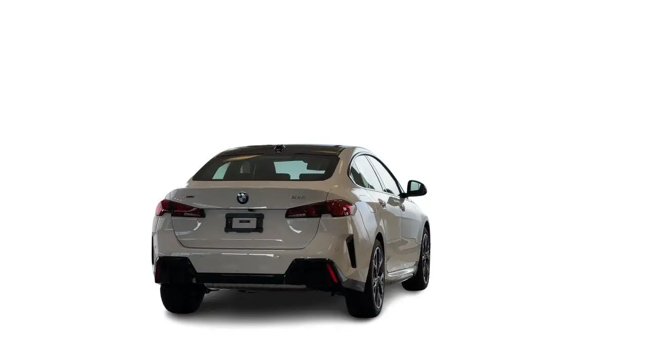 BMW 2 Series photo BMW 2 Series