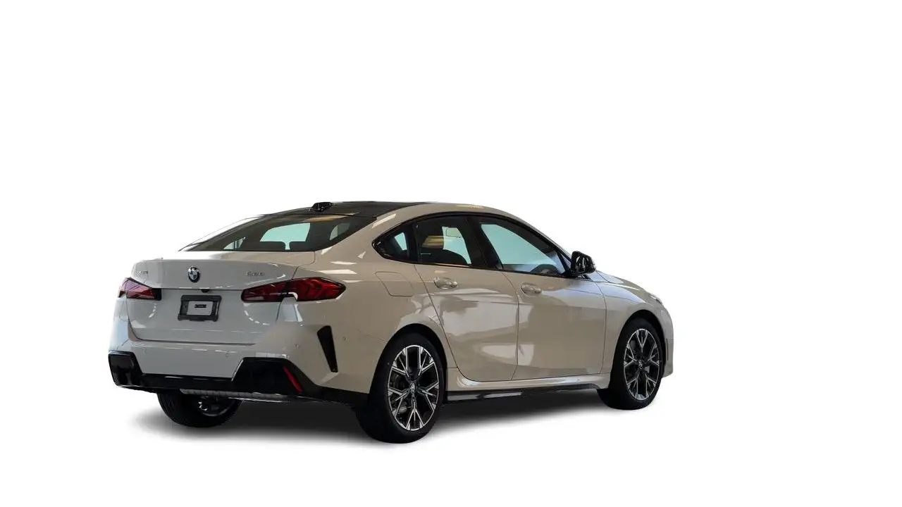 BMW 2 Series photo BMW 2 Series
