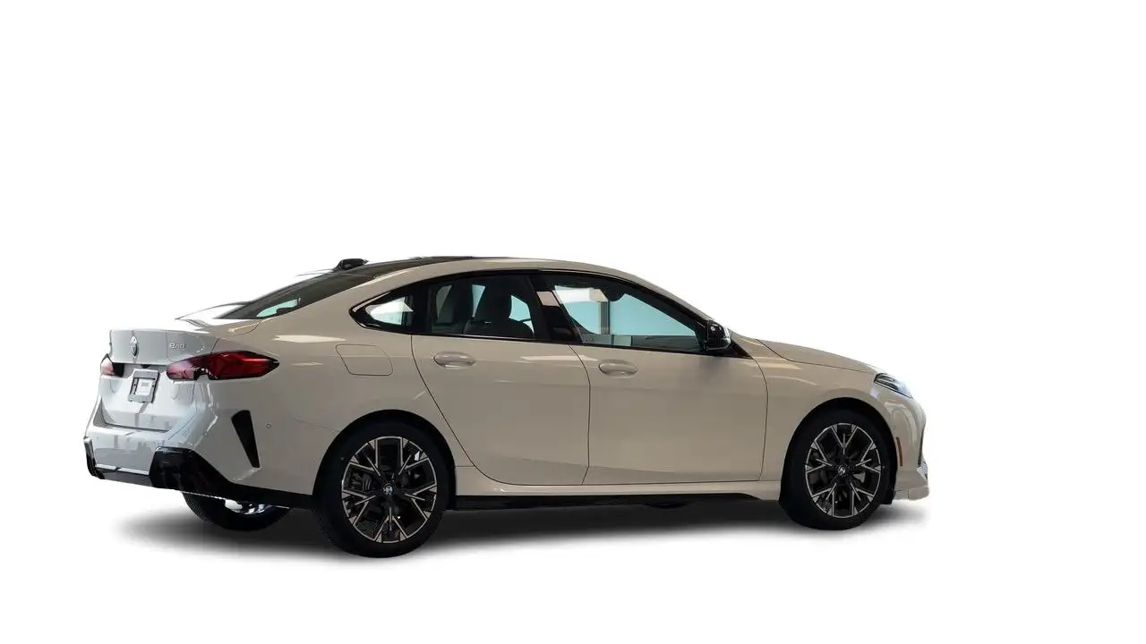 BMW 2 Series photo BMW 2 Series