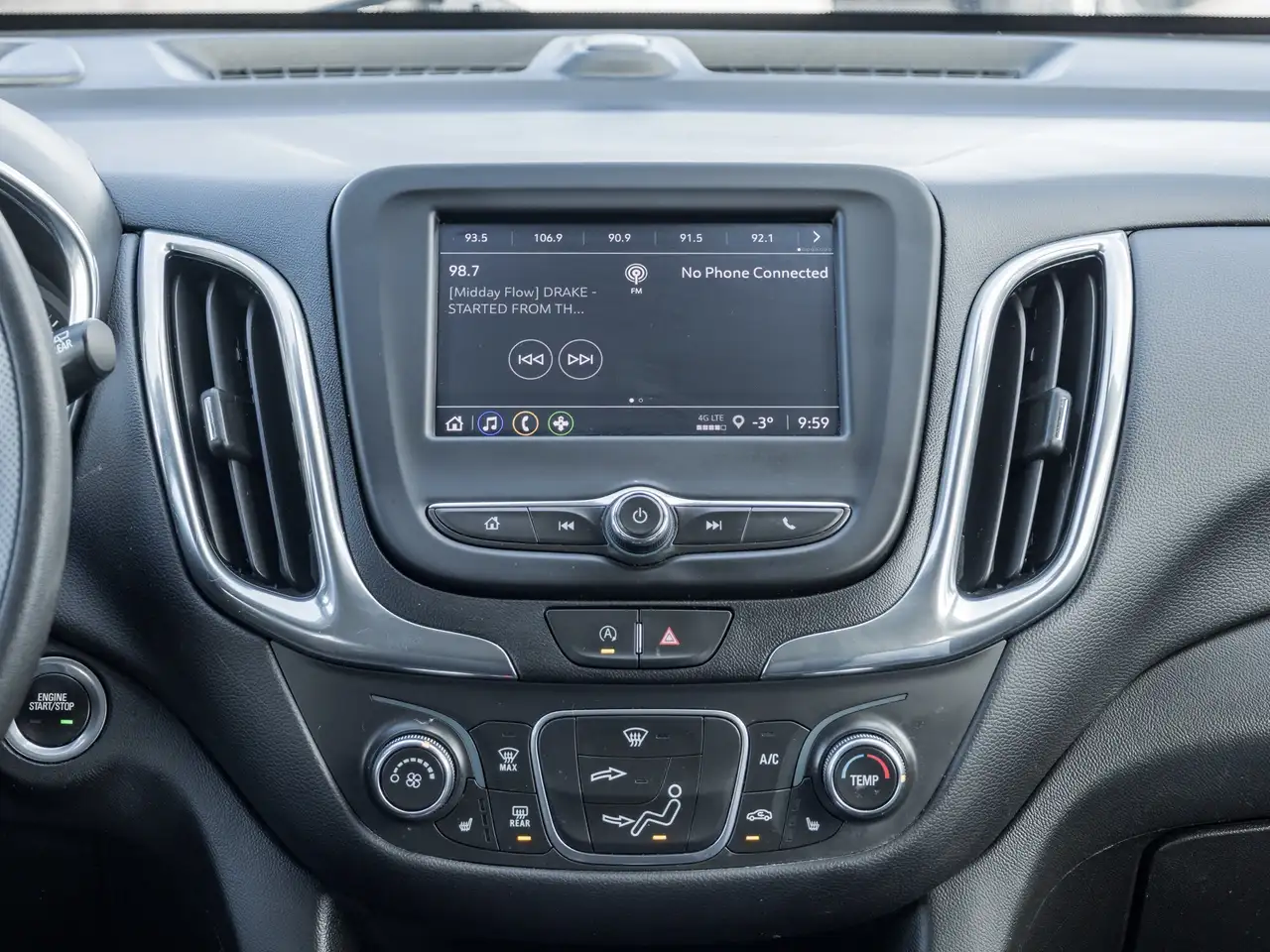 Chevrolet Equinox снимка Chevrolet Equinox