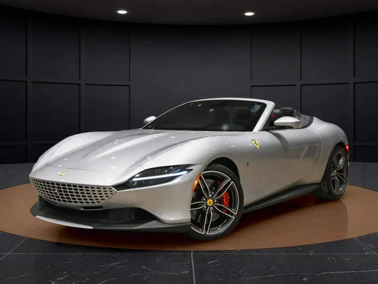 Ferrari Roma снимка Ferrari Roma