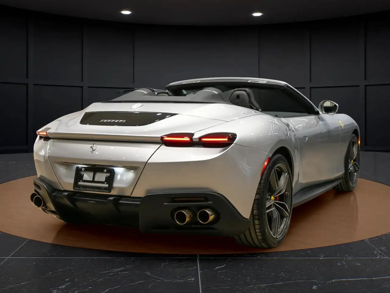 Ferrari Roma снимка Ferrari Roma