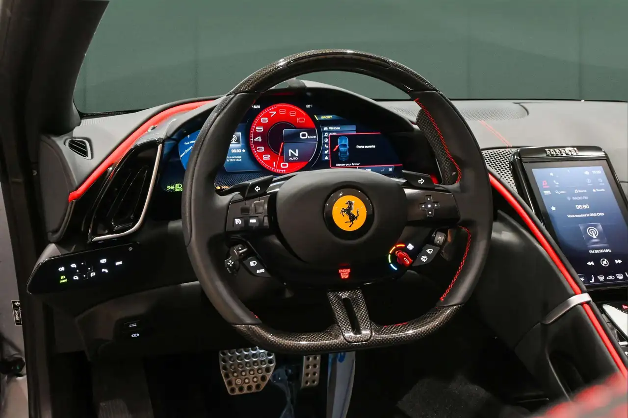 Ferrari Roma снимка Ferrari Roma