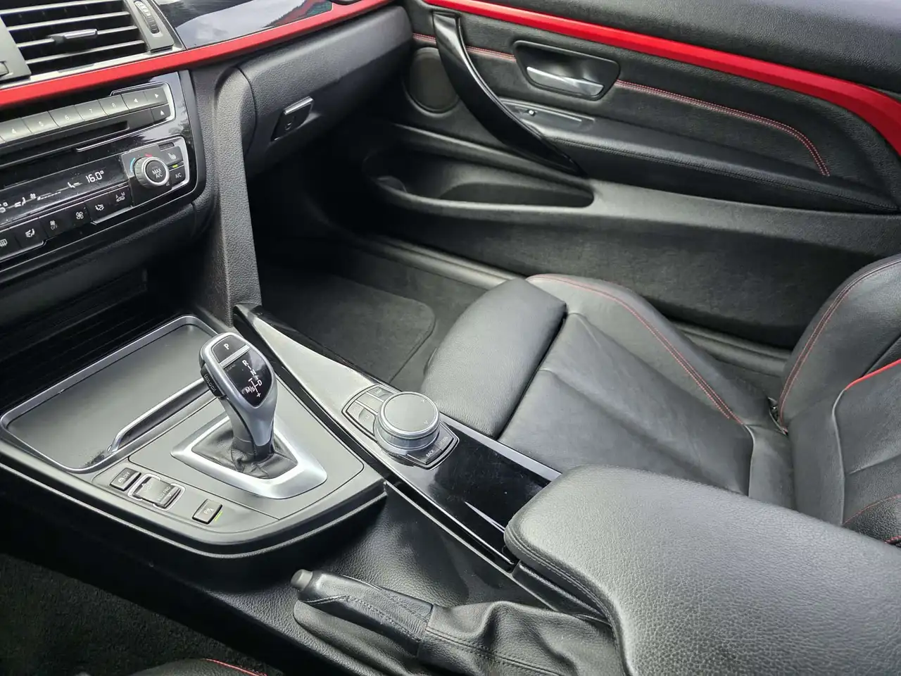 BMW 4 Series снимка BMW 4 Series