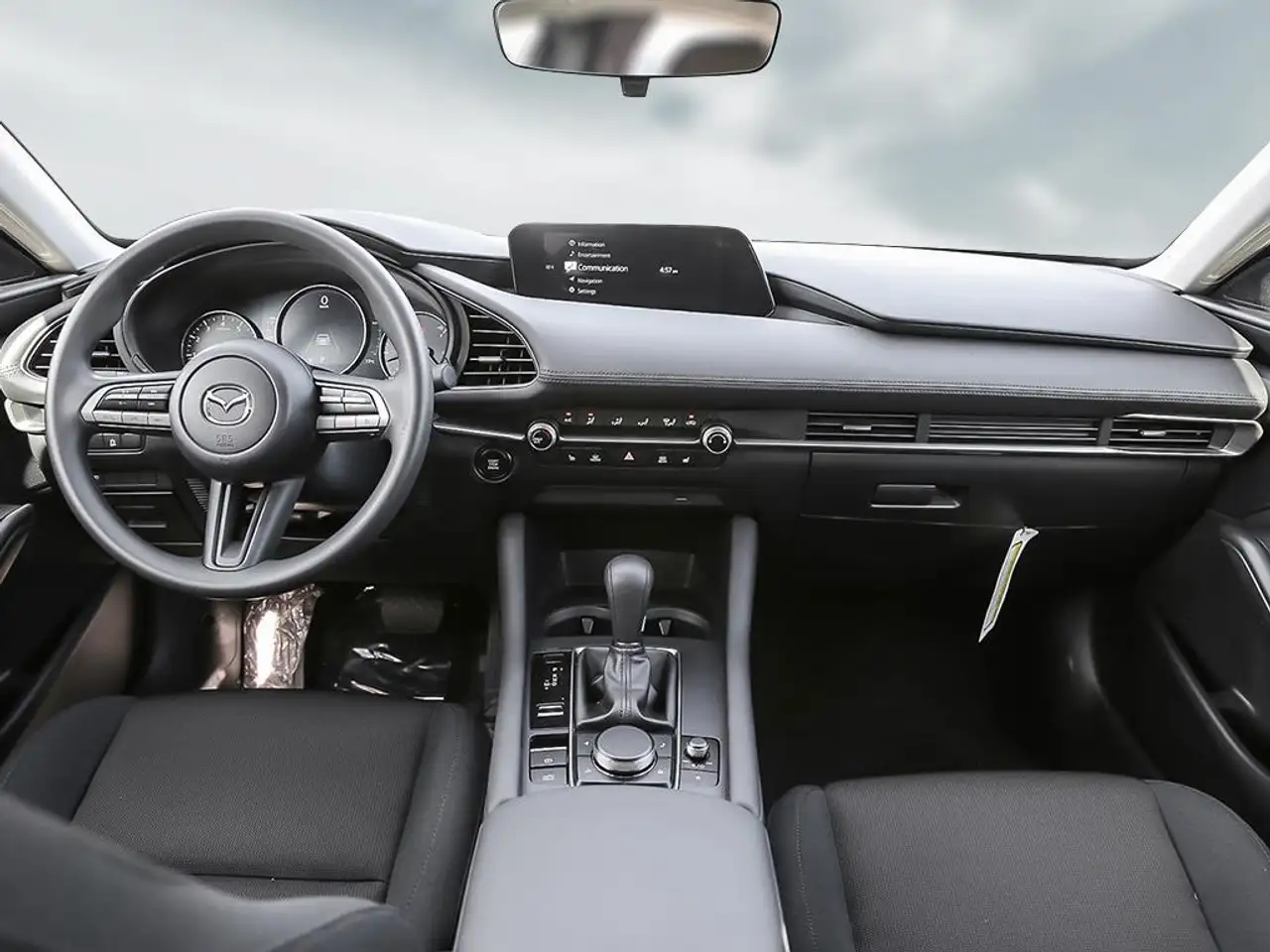 Mazda 3 снимка Mazda 3