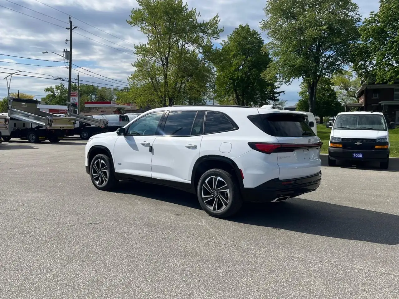 Buick Enclave photo Buick Enclave