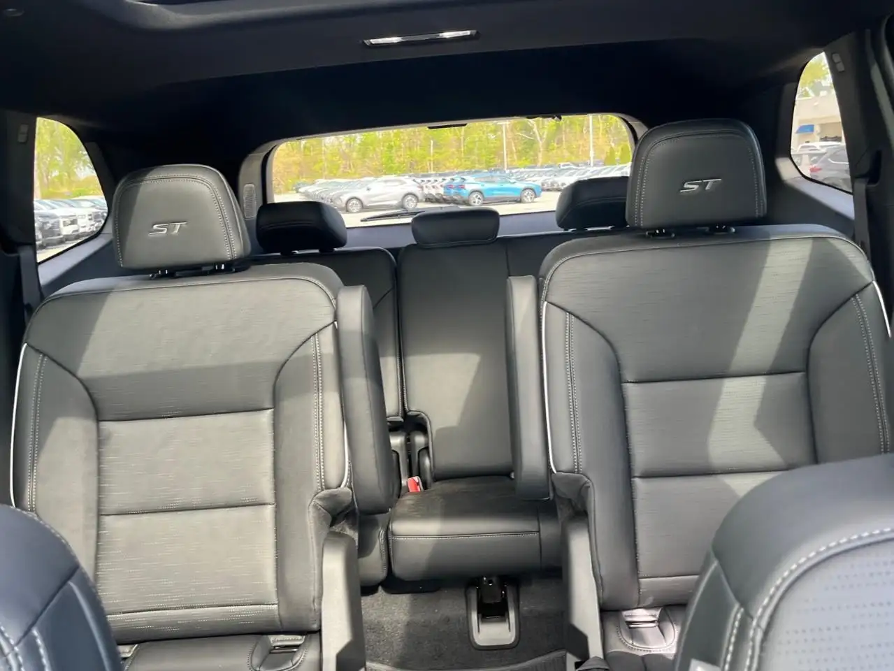 Buick Enclave photo Buick Enclave