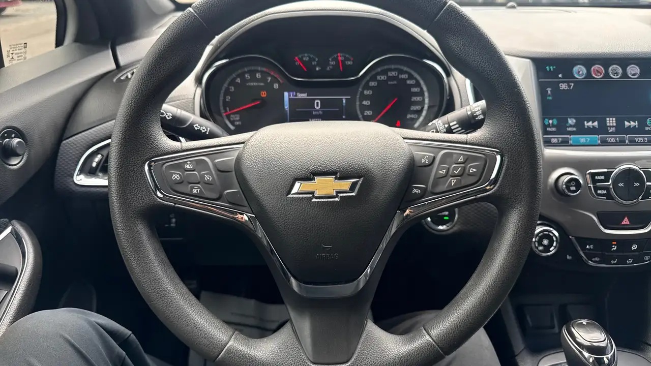Chevrolet Cruze снимка Chevrolet Cruze