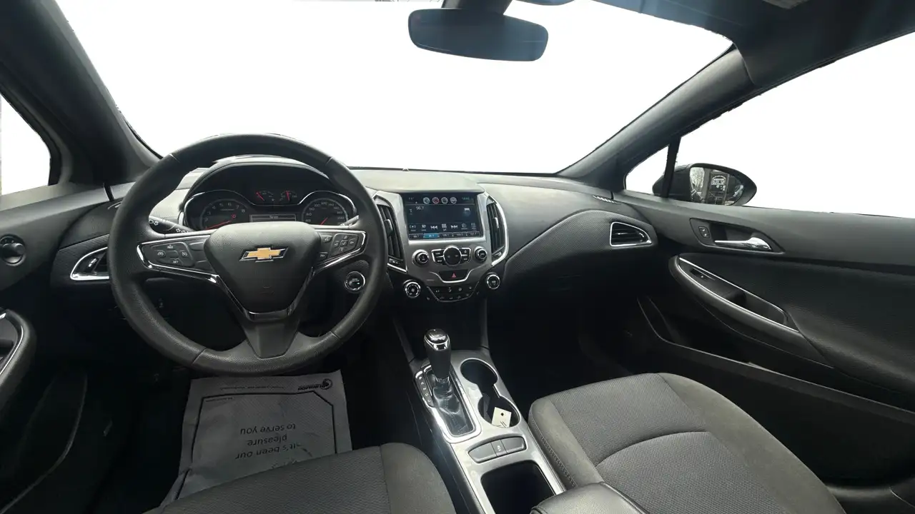 Chevrolet Cruze снимка Chevrolet Cruze