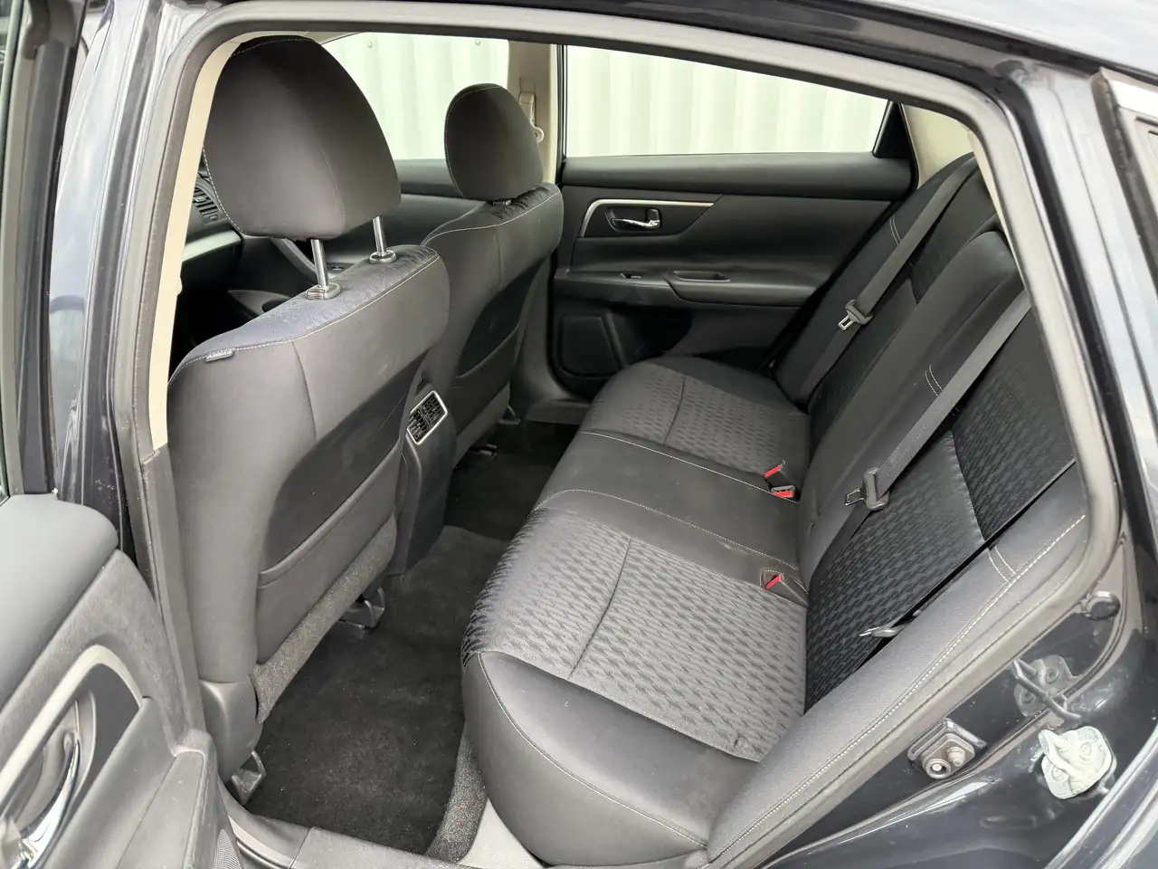 Nissan Altima снимка Nissan Altima