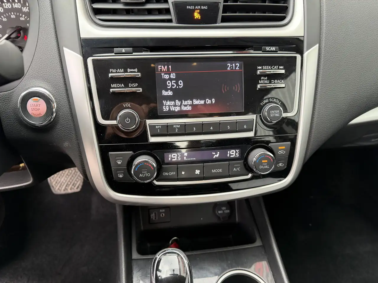 Nissan Altima снимка Nissan Altima
